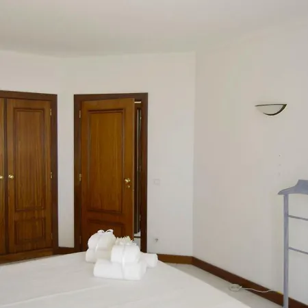 Апартаменты Apartment Av. Tivoli